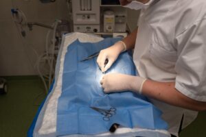 cat dureaza operatia de tiroida